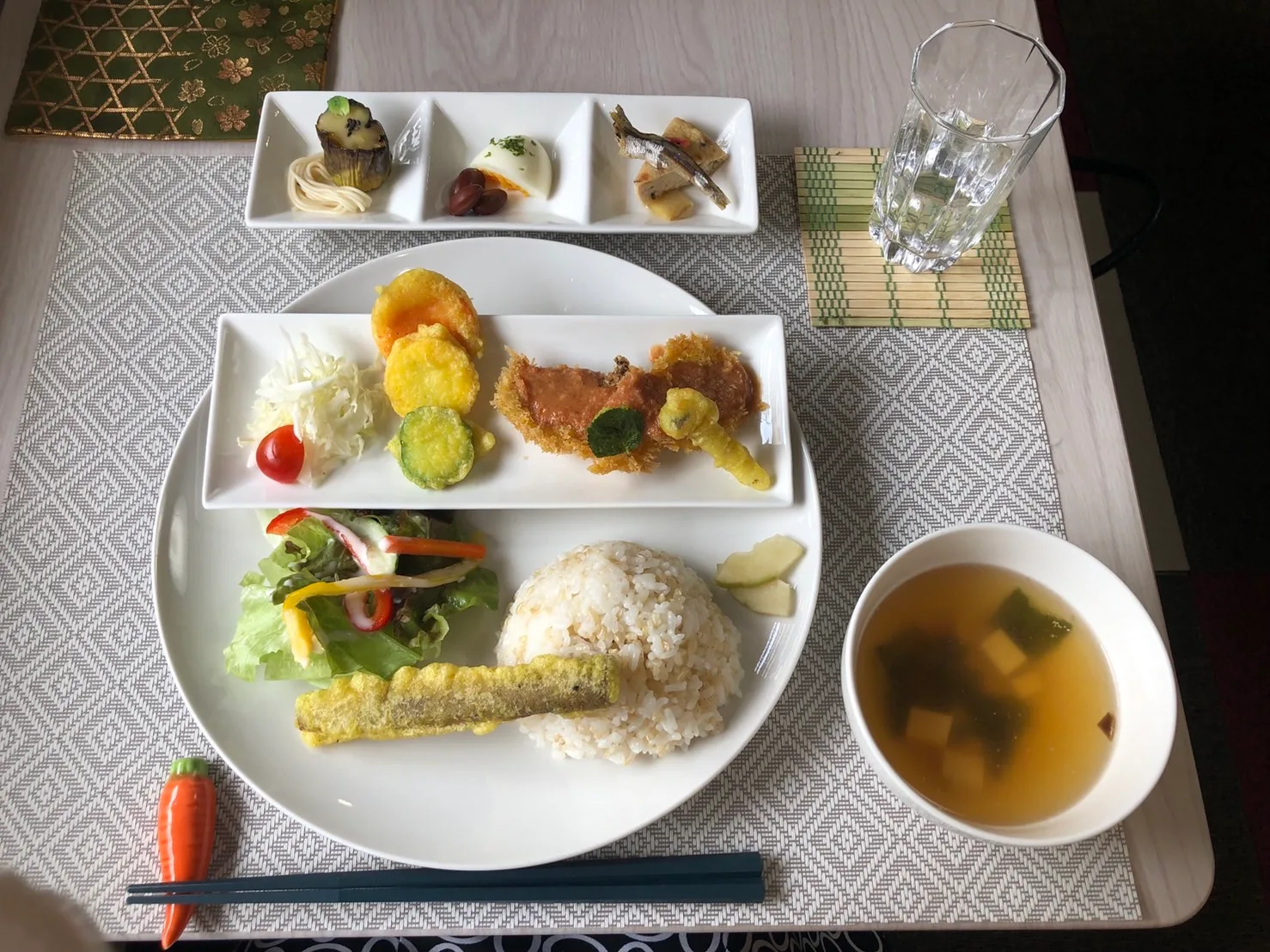 meisan cafe · 5